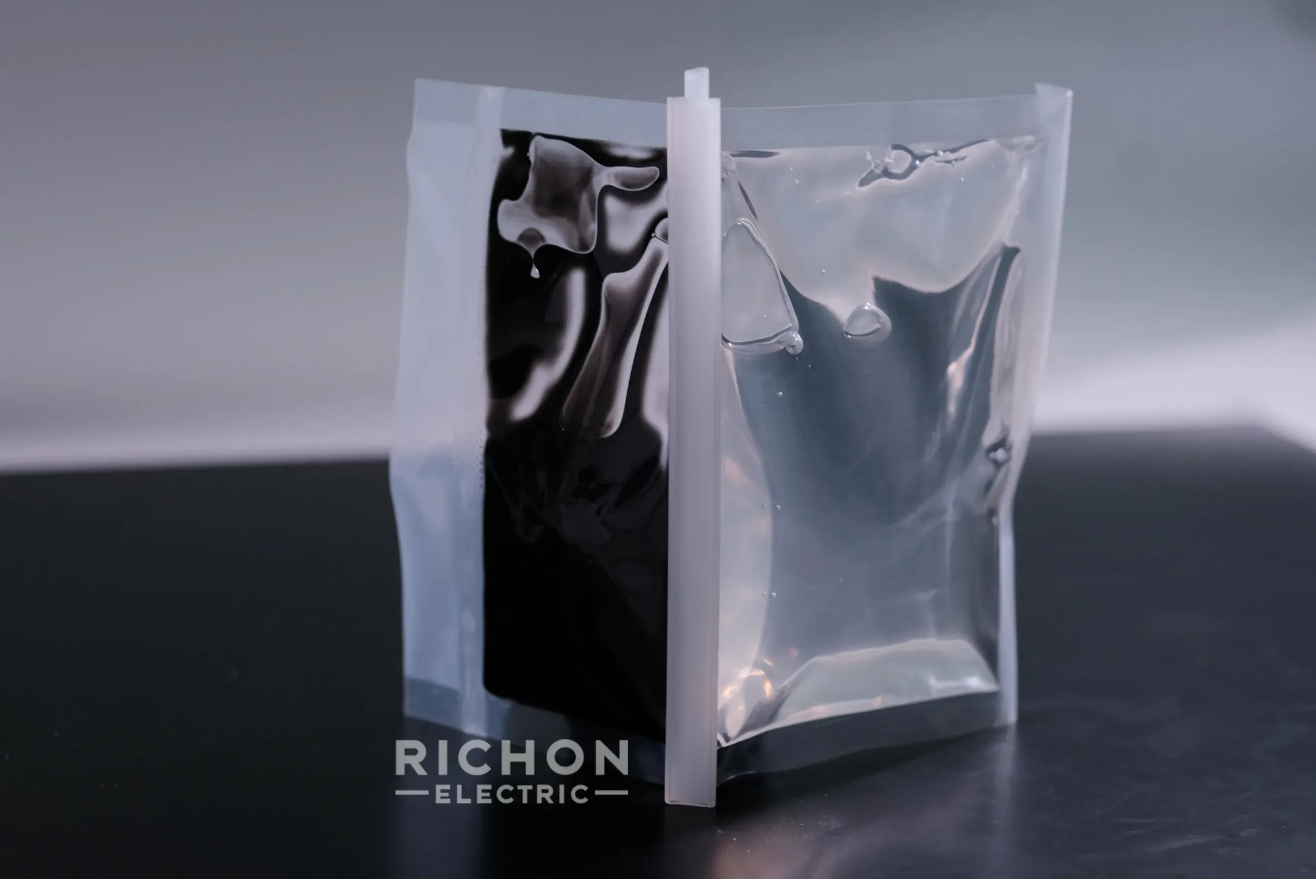 Flame-Retardant Electrical Insulating Resin RCS-2131 for Cable Joints up to 36kV